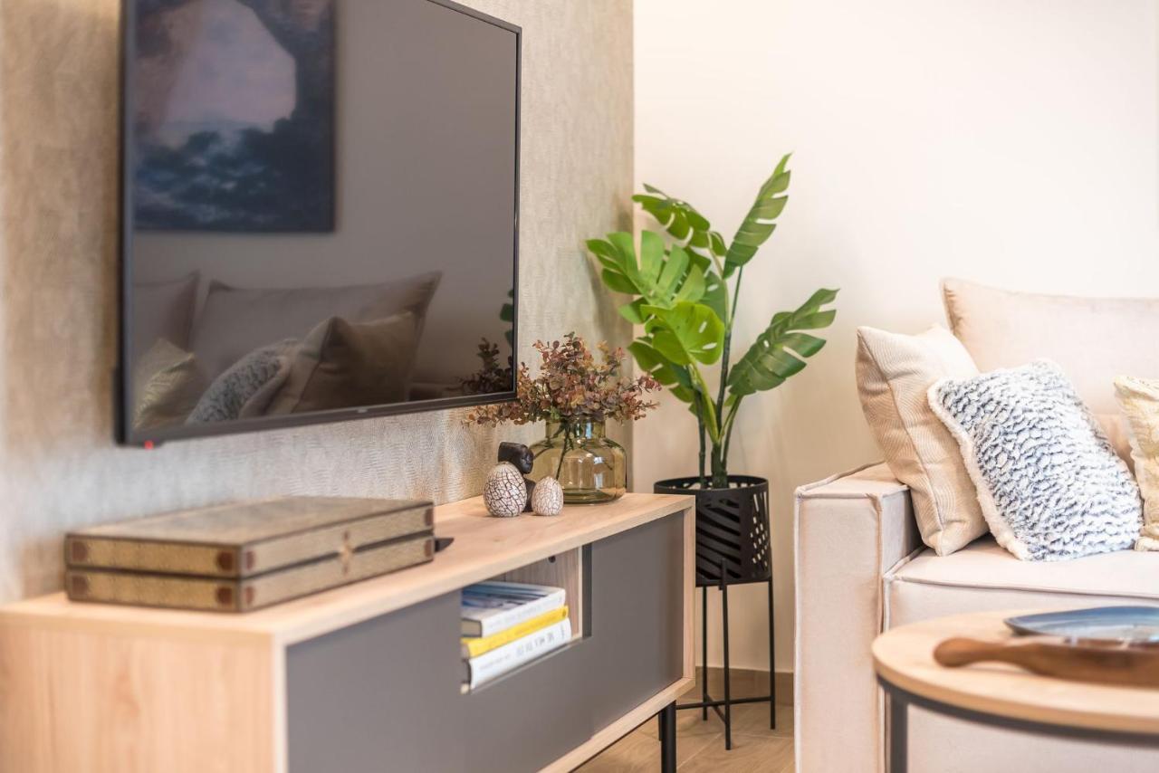 Beautiful & Renovated Aprtm In Piraeus Apartment Luaran gambar